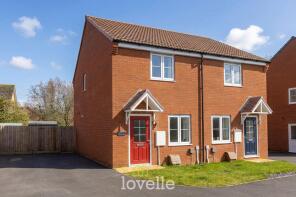 8, Marigold Court, Grimsby DN37 7FA