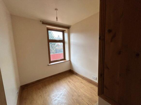 2 bed Terraced to rent Image 11