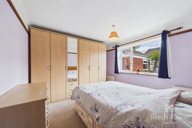 3 bed Bungalow for sale Image 8