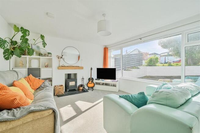 Cleeve Sitting Room.jpg