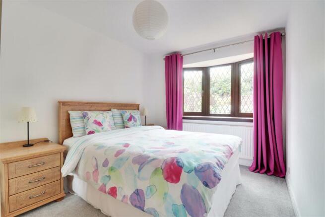 5 bed Detached Bungalow for sale Image 11