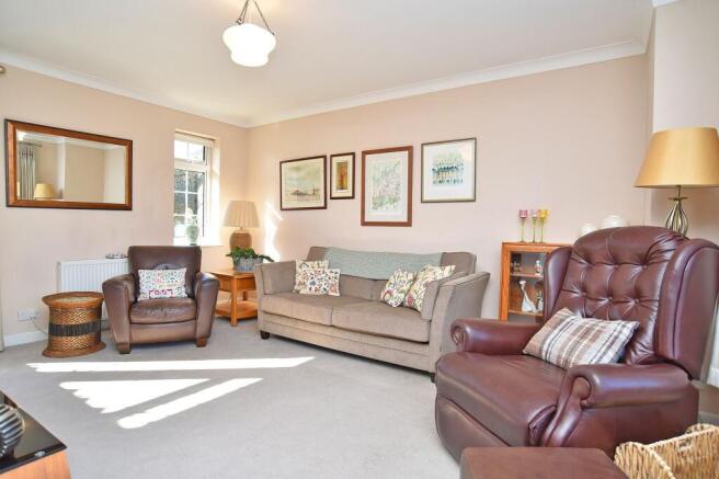 3 bed Detached Bungalow for sale Image 4