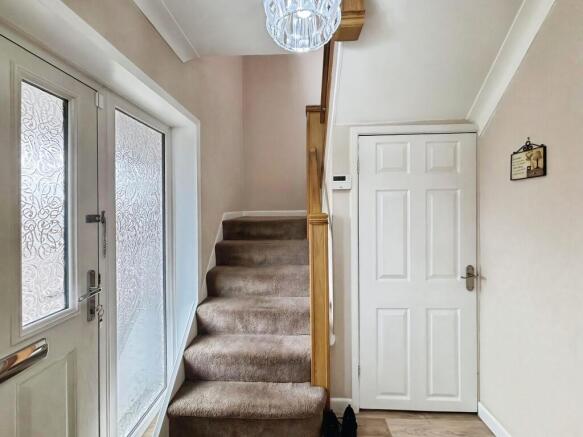 4 bed Detached for sale Image 12
