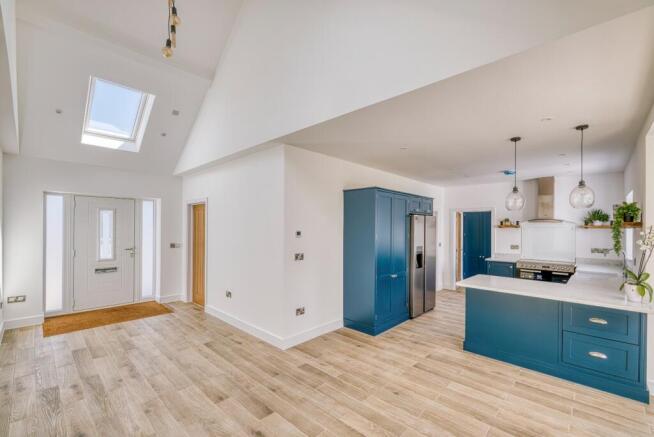 6, Overleigh, Street, Somerset, BA16 photo 4