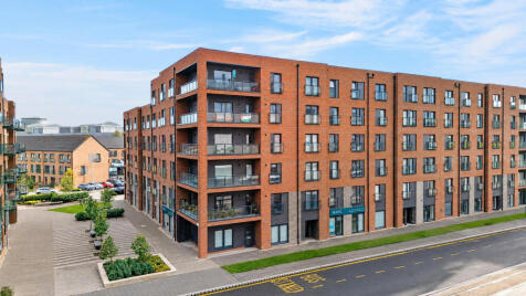 81 2 Ocean Drive, Leith, Edinburgh, EH6 6BR