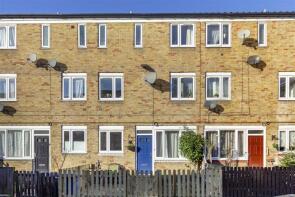 195, Lucey Way, London SE16 3UE