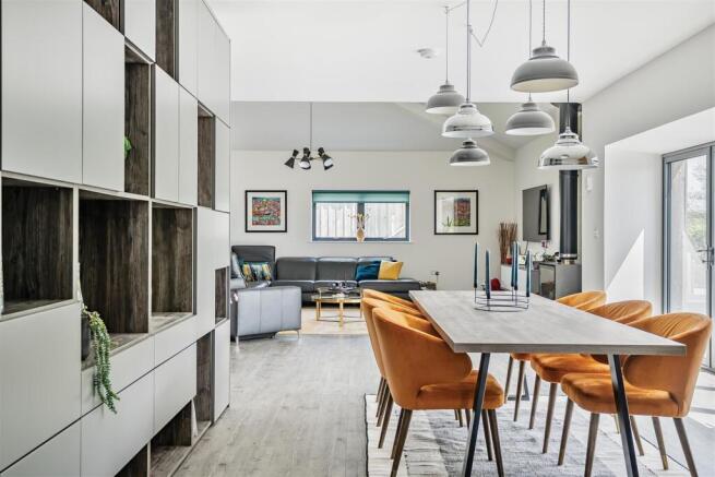 Dining room/living area