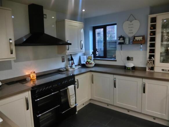 2015 Fitted Breakfast Kitchen