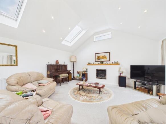Annexe Living/Dining/Kitchen