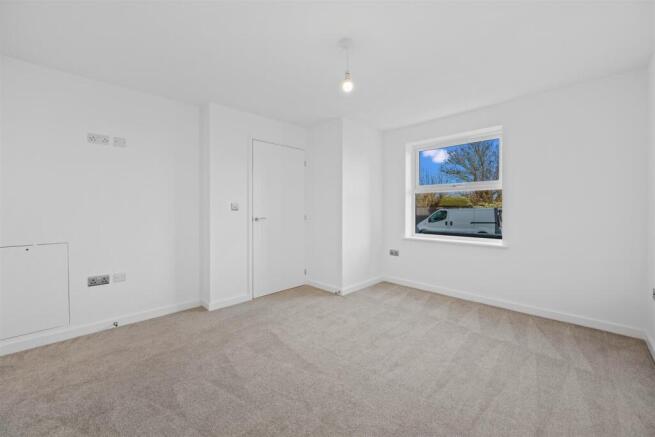 NN10, Wentworth Road, Rushden photo 4