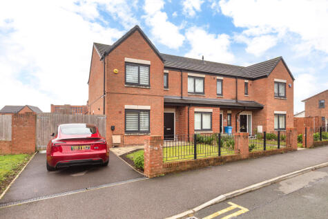 Farnborough Road, Manchester, M40