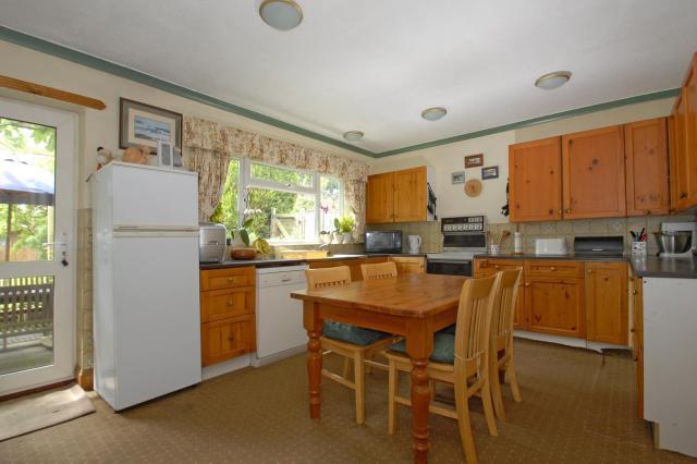 Kitchen/Breakfast Ro