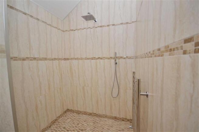 EN-SUITE VIEW TWO