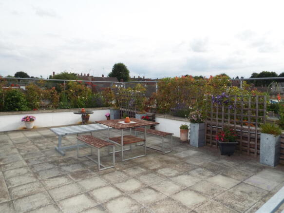 Communal Roof Terrace