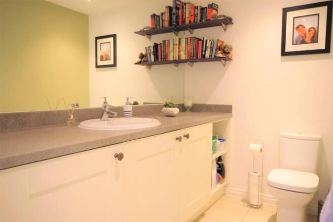Cloak/Utility Room