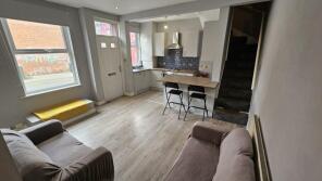 27, Thornville Road, Hyde Park, Leeds LS6 1JY