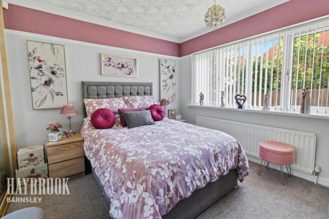 3 bed Bungalow for sale Image 12