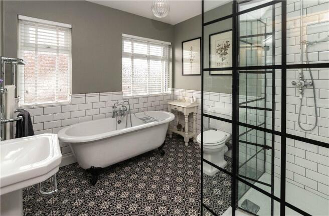 Luxurious Bathroom