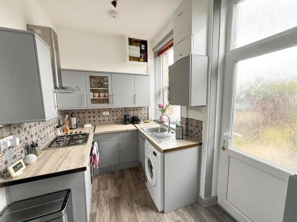 2 bed Terraced for sale Image 5