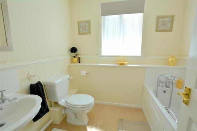 Bathroom.JPG