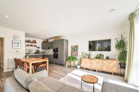 Ridgeway Views, Mill Hill East, LONDON, NW7