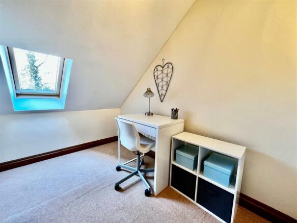 Bedroom 4..jpg