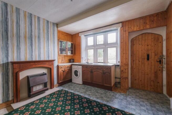 2 bed Terraced for sale Image 5