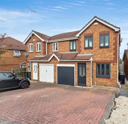 3-bed semi-detached on Sage Drive, Woodville, DE11 7JX, £215,000