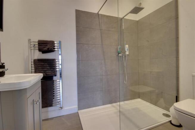 Ensuite Shower Room