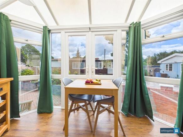 2 bed Retirement Property for sale Image 4