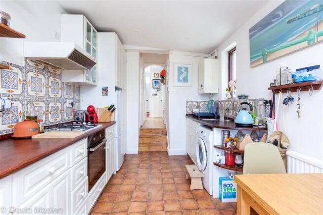 kitchen (2).jpg
