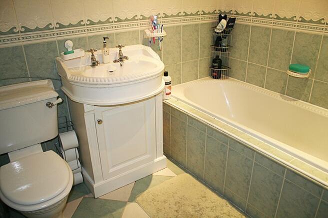 Photo 10