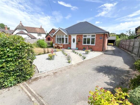 3-bed bungalow on The Cross, Shillingstone, Blandford Forum, Dorset, DT11, £400,000
