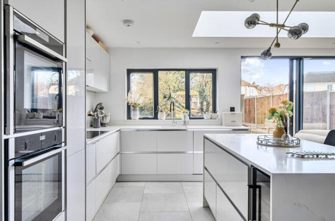 1429525-12-69b1a0...