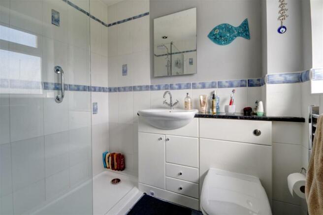 Shower Room.jpg