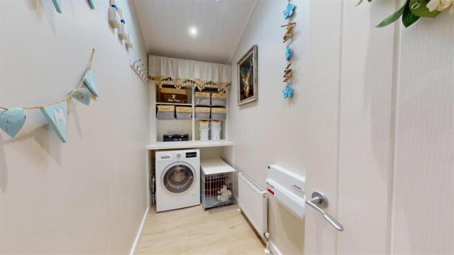 2 bed Park Home for sale Image 11
