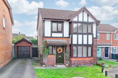 Melrose Close, Hailsham, BN27