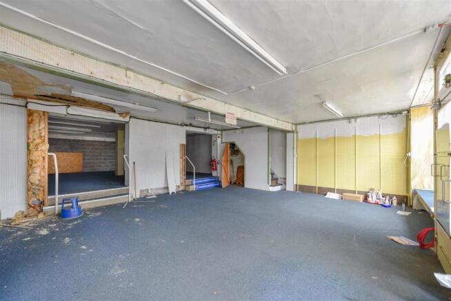 COMMERCIAL UNITS
