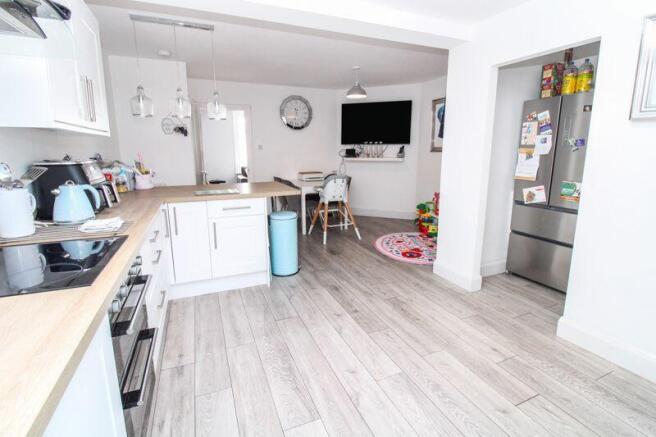 Kitchen/Dining Room