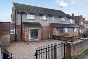 310, Cippenham Lane, Slough SL1 2XW