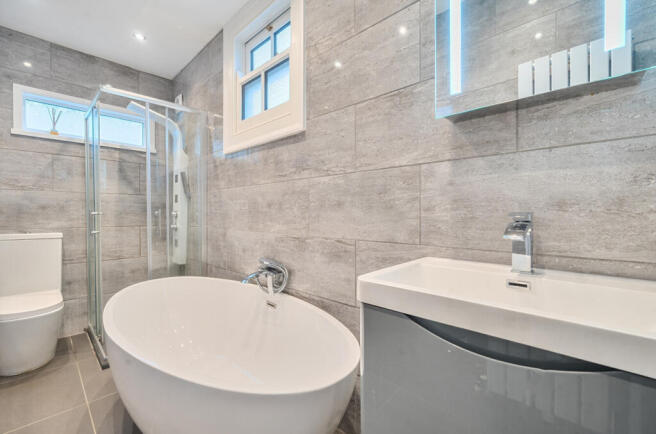 1405809-5-697792c...