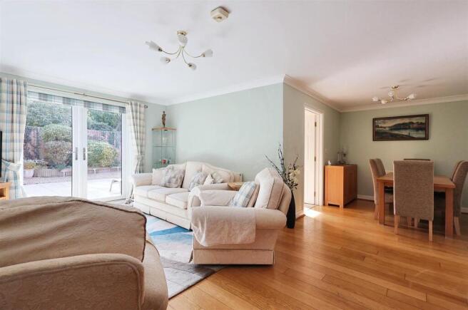 Marshall Close Calverton, Nottingham, NG14 6RE