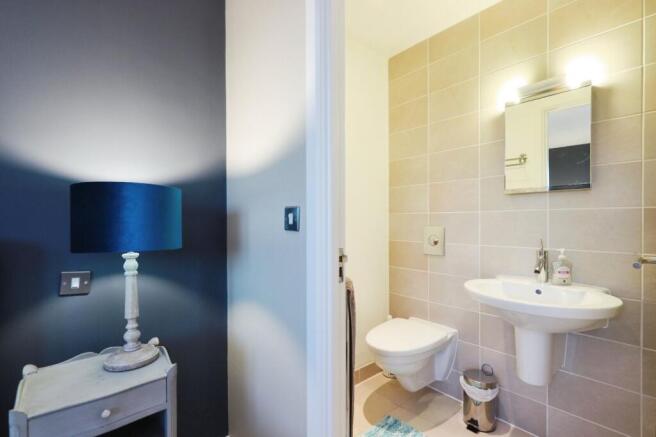 3 bed Penthouse for sale Image 9
