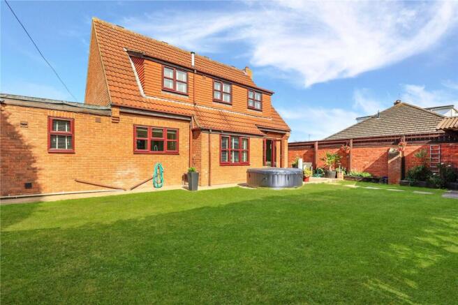 The Crescent, Nunthorpe, TS7 photo 4
