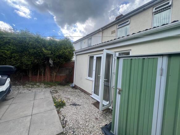 5 bed Semi-Detached for sale Image 6