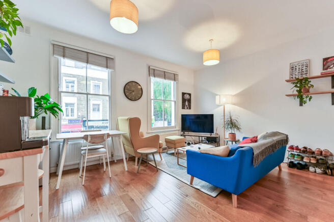 Queens Crescent, Kentish Town, London, NW5 photo 3