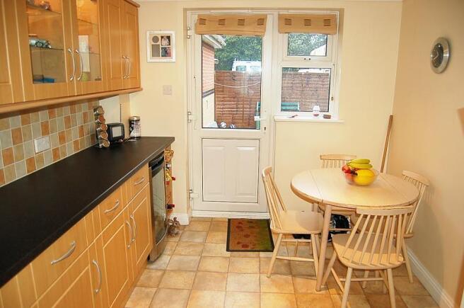 Kitchen/ Breakfast Room