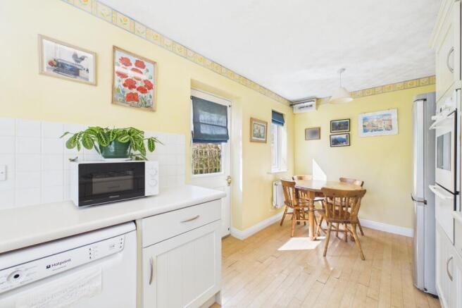 Kitchen / Breakfast Room