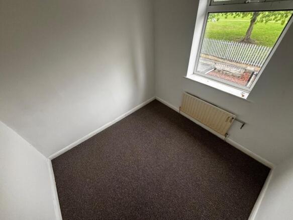 3 bed House to rent Image 7