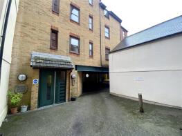 6, Queen Annes Mews, Commercial Road, Barnstaple EX31 1ES